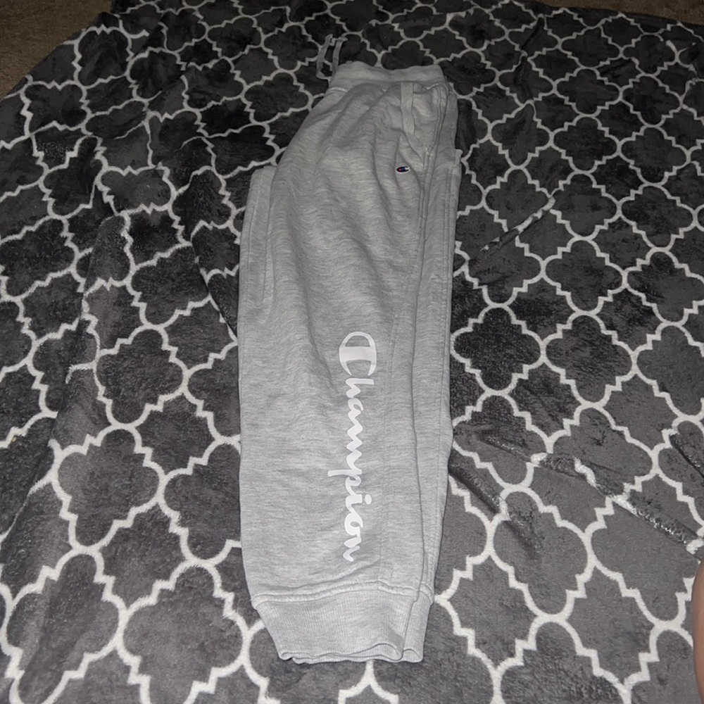 grey champion joggers L (kids)